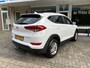 Hyundai Tucson 1.6 GDi Comfort Navigatie/Achteruitr.camera/Cruisecontrole/Verw. voorstoelen /Autom. Airco/Parkeersens. V+A/Elektr. inkl.bare verw. buitenspiegels/Multifunct. Stuur/Mistlampen Voor/Dakrails/Leder versn.pook