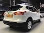 Nissan Qashqai 1.2 Visia I Compleet dealer onderhouden I New APK / KB I Airco I Cruise control I Trekhaak I Stoelen verwarming