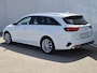 Kia Ceed Sportswagon 1.6 GDI PHEV Plug-in ExecutiveLine Automaat / Lederen Bekleding / Apple Carplay Android Auto / 100% SOH / Adaptief CC / Stoel-, Stuur en achterbankverwarming / Achteruitrijcamera / Elektrische achterklep / Trekgewicht 1300 kg / Stoelventilatie /