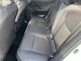 Toyota Yaris 1.5 Hybrid Executive | Bi-tone | Carplay | Head up display | Dode hoek detectie | 17 inch LM-velgen |