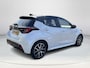 Toyota Yaris 1.5 Hybrid Executive | Bi-tone | Carplay | Head up display | Dode hoek detectie | 17 inch LM-velgen |