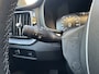 Volvo V60 2.0 B3 Momentum Advantage