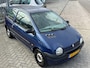 Renault Twingo 1.2 Comfort KMST NAP NL AUTO! Elektrische ramen&spiegels! Centraal afstand l Inruil koopje leuke auto voor weinig!