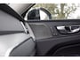 Volvo XC60 2.0 B4 R-Design | Harman Kardon | Adaptieve cruise | Memory | Achterbank verwarmd |