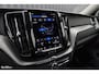Volvo XC60 2.0 B4 R-Design | Harman Kardon | Adaptieve cruise | Memory | Achterbank verwarmd |