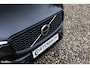 Volvo XC60 2.0 B4 R-Design | Harman Kardon | Adaptieve cruise | Memory | Achterbank verwarmd |
