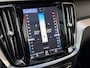 Volvo V60 2.0 T8 TE AWD R-DESIGN Pano Head-up Camera 19 inc H&amp;K