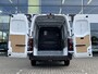 Renault Master T35 2.0 dCi 150 L2H2 Advance | BPM VRIJ!! | Trekhaak | Navigatie | Camera + Parkeersensoren | Climate Control | Stoelverwarming | Draadloze Telefoonlader | Leer/Stof | Apple CarPlay/Android Auto
