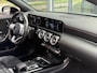 Mercedes-Benz A-klasse 200 Premium | Pano | Memory | Sfeer | Keyless