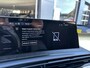 Peugeot 3008 Allure 1.2 Hybride Automaat 145 pk | Navigatie | Keyless Entry | AGR Stoel met Stoelverwarming | Camera | Climate Control | LED Verlichting | Cruise Control | Parkeersensoren | 19" Lichtmetalen Velgen | Hoge Zitpositie |