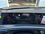 Peugeot 3008 Allure 1.2 Hybride Automaat 145 pk | Navigatie | Keyless Entry | AGR Stoel met Stoelverwarming | Camera | Climate Control | LED Verlichting | Cruise Control | Parkeersensoren | 19" Lichtmetalen Velgen | Hoge Zitpositie |