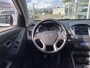 Hyundai ix35 1.6i GDI Go! / NL-Auto / Cruise-Control / Climate-Control / Stoelverwarming V+A / Trekhaak / Getint-Glas / Armsteun-Voor / PDC + Camera-Achter / 17'' LMV / All-Season / ENZ.