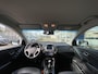 Hyundai ix35 1.6i GDI Go! / NL-Auto / Cruise-Control / Climate-Control / Stoelverwarming V+A / Trekhaak / Getint-Glas / Armsteun-Voor / PDC + Camera-Achter / 17'' LMV / All-Season / ENZ.