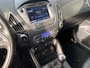 Hyundai ix35 1.6i GDI Go! / NL-Auto / Cruise-Control / Climate-Control / Stoelverwarming V+A / Trekhaak / Getint-Glas / Armsteun-Voor / PDC + Camera-Achter / 17'' LMV / All-Season / ENZ.