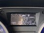 Hyundai ix35 1.6i GDI Go! / NL-Auto / Cruise-Control / Climate-Control / Stoelverwarming V+A / Trekhaak / Getint-Glas / Armsteun-Voor / PDC + Camera-Achter / 17'' LMV / All-Season / ENZ.