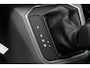 Volkswagen Transporter 2.0 TDI L2H1 204PK BULLI DC DUBBEL CABINE / LEIGHTONVANS BODYKIT / FULL OPTINS / LEDER / FULL BLACK / APPLE