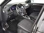 Volkswagen T-Roc 1.5 TSI Sport Business R l Digitaal Dash l Stoelverwarming l Elektr. Achterklep l R-Line interieur l Trekhaak l Adaptieve Cr Control l