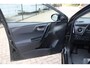 Toyota Auris Touring Sports 1.8 Hybrid Dynamic | NL Auto Boekjes | Keyless Entry | Navigatie |