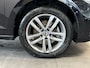 Volkswagen Touran 1.5 TSI 150pk Highline 7p Panoramaschuif-kanteldak | 17inch |  Voorstoelen verwarmbaar