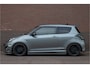 Suzuki Swift 1.6 Sport, Stoelverwarming, Xenon, Climate control, Subfwoofer, Bluetooth, Cruise control.