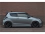 Suzuki Swift 1.6 Sport, Stoelverwarming, Xenon, Climate control, Subfwoofer, Bluetooth, Cruise control.
