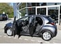Mazda 2 Hybrid 1.5 Centre-line