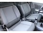 Citroën C3 1.2 PureTech C-Series, App connect, Stoelverwarming, Cruise, Crème Metallic, Clima, Donker glas.