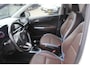 Kia Picanto 1.0 CVVT Design Edition Lederen bekleding/Navigatie/Achteruitrijcamera/Cruise control/Climate control/Inklapbare spiegels/Licht metalen velgen/Led dagrijverlichting