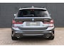 BMW 3-Serie Touring 330e M-SPORT PANO TREKHAAK HEAD UP ADAPTIVE CRUISE LEDER