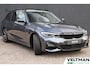 BMW 3-Serie Touring 330e M-SPORT PANO TREKHAAK HEAD UP ADAPTIVE CRUISE LEDER