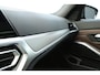 BMW 3-Serie Touring 330e M-SPORT PANO TREKHAAK HEAD UP ADAPTIVE CRUISE LEDER