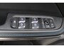 Lynk & Co 01 1.5 Panoramadak/360° Camera/Keyless/Lane assist/Adaptive cruise control/Navigatie/Apple carplay/Climate control/Stoelverwarming/Dodehoek detectie/Elektrisch sluitende achterklep/Elektrisch verstelbare stoel met geheugen/Multifunctioneel stuurwiel