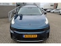 Lynk & Co 01 1.5 Panoramadak/360° Camera/Keyless/Lane assist/Adaptive cruise control/Navigatie/Apple carplay/Climate control/Stoelverwarming/Dodehoek detectie/Elektrisch sluitende achterklep/Elektrisch verstelbare stoel met geheugen/Multifunctioneel stuurwiel