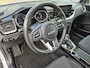 Kia Xceed 1.6 GDi PHEV Plug-in DynamicLine Facelift Automaat /7 jaar Fabrieksgarantie / Allseason Banden / Navigatie via Apple Carplay of Android Auto / Stuur- en Stoelverwarming / Adaptief CC / Trekgewicht 1300 kg / Achteruitrijcamera /