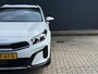 Kia Xceed 1.6 GDi PHEV Plug-in DynamicLine Facelift Automaat /7 jaar Fabrieksgarantie / Allseason Banden / Navigatie via Apple Carplay of Android Auto / Stuur- en Stoelverwarming / Adaptief CC / Trekgewicht 1300 kg / Achteruitrijcamera /