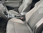 Volkswagen Golf 1.5 eTSI R-Line/ Virtual CP/ Pano/ EQ-light/ Sfeer/Cam/Keyless
