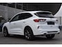 Ford Kuga PHEV ST-Line X | Climate Control | Adaptieve Cruise Control | Winterpakket | Head-Up Display | Elektrisch Bedienbare Kofferklep | Elektrisch wegklapbare Trekhaak | Achteruitrijcamera | Bang & Olufsen | Apple Carplay/Android Auto |