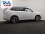 Mitsubishi Outlander 2.0 PHEV Instyle Pano/dak Trekhaak Leder Camera