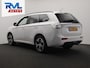 Mitsubishi Outlander 2.0 PHEV Instyle Pano/dak Trekhaak Leder Camera