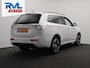 Mitsubishi Outlander 2.0 PHEV Instyle Pano/dak Trekhaak Leder Camera