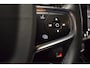 Volvo XC40 T3 163pk AUT8 Inscription Trekhaak 1600kg/ Leer/ Stoelverw./ Panodak/ Camera