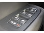 Volvo XC60 2.0 T6 Plug-in hybrid AWD Plus Dark Adaptieve cruise control / Panoramisch schuif-kanteldak / Lederen bekleding / 19" lm velgen / Google infotainment