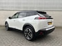 Peugeot e-2008 EV GT Pack 50 kWh | Navigatie | Stoelverwarming | Alcantara interieur | Apple en Android | Two tone lak
