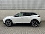 Peugeot e-2008 EV GT Pack 50 kWh | Navigatie | Stoelverwarming | Alcantara interieur | Apple en Android | Two tone lak