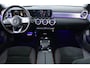 Mercedes-Benz CLA Shooting Brake 200 AMG Line Premium Plus Pakket | AMG-pakket | Panorama dak | Adaptieve cruise | HUD | Ambilight!