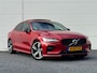 Volvo S60 2.0 B3 R-Design Org NL Pano HarmanKardon Keyless entry Apple carplay Sportonderstel Camera Leer Mem Seats