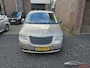 Chrysler Town & Country 4.0 V6 dvd navi tafel s&go