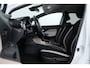 Nissan Micra 0.9 IG-T N-Connecta Navigatie | Climate control | Camera | 1ste eigenaar | Dealer onderhouden |