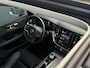 Volvo V60 Cross Country 2.0 B5 AWD Ultimate | Massage | 20'' | Pano | Gelamineerd glas | Pilot Assist |