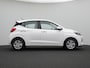 Hyundai i10 1.0 Premium Zeer Luxe uitvoering met Navigatie, Camera en Climate Control Uit voorraad leverbaar!